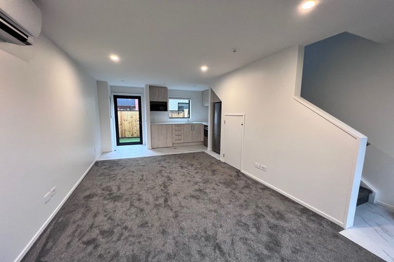 Photo of property in 2/14 Biddle Crescent, Taita, Lower Hutt, 5011