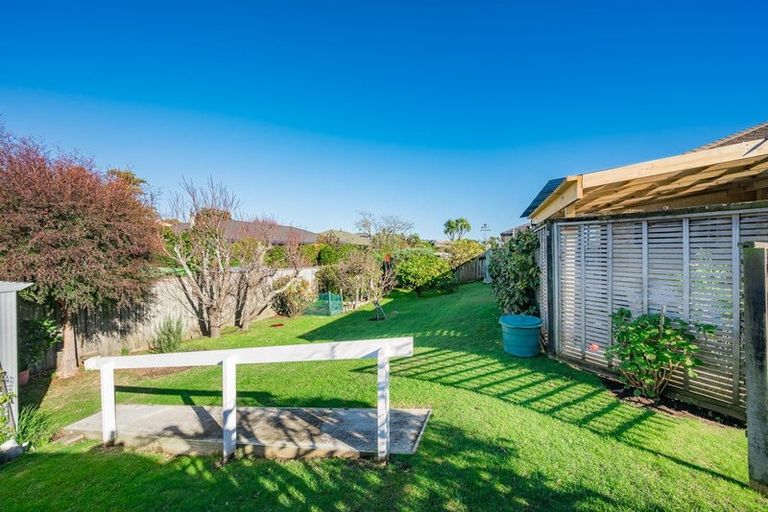 Photo of property in 27 San Priamo Place, Paraparaumu Beach, Paraparaumu, 5032