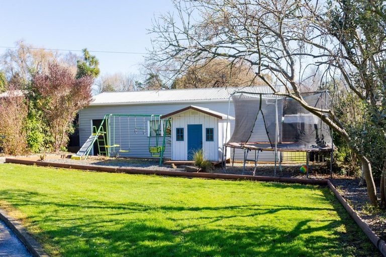 Photo of property in 313 Makirikiri Road, Crofton, Marton, 4787