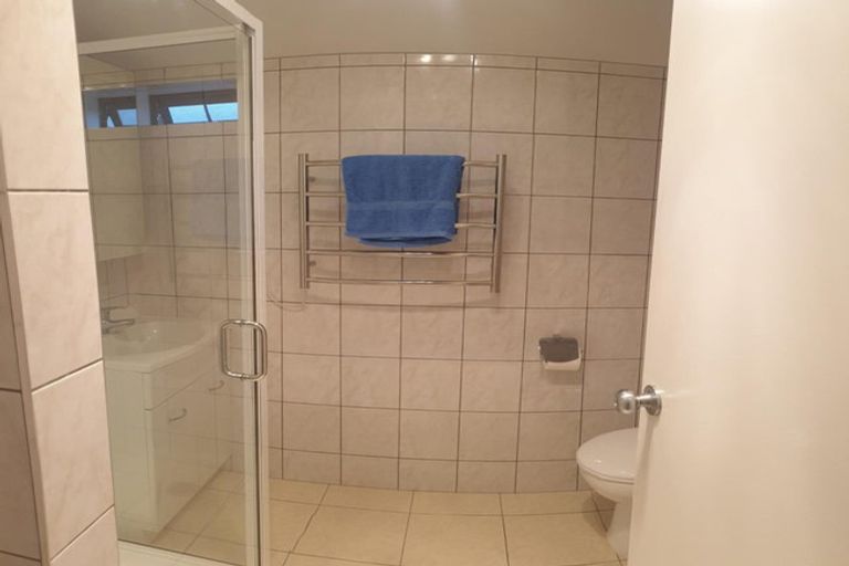 Photo of property in 28 Langana Avenue, Browns Bay, Auckland, 0630