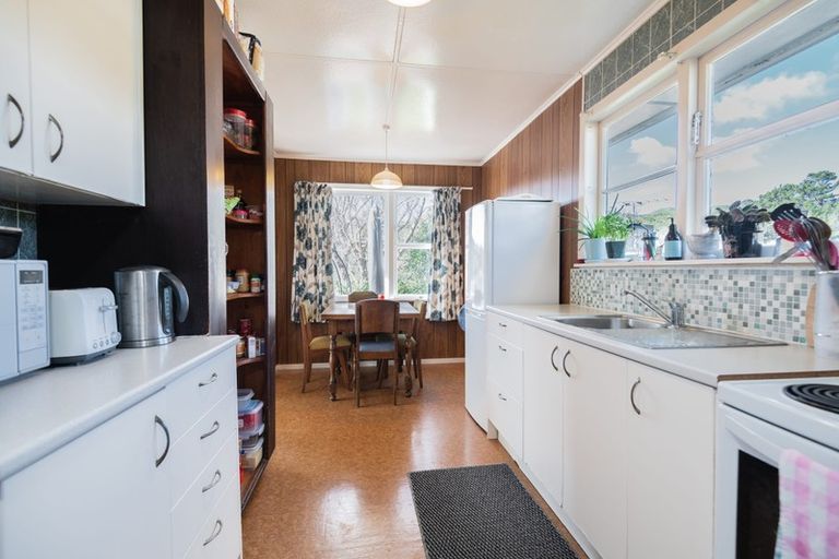 Photo of property in 31 Swansea Street, Cannons Creek, Porirua, 5024