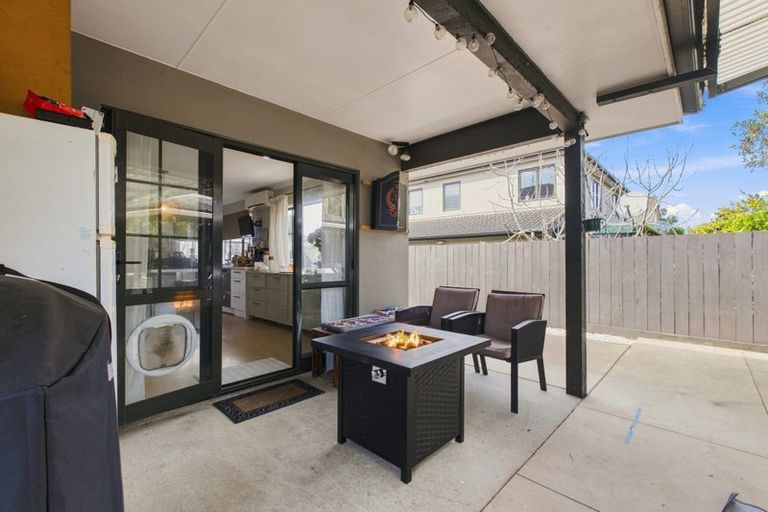 Photo of property in 11 Whitbourne Heights, Manurewa, Auckland, 2105