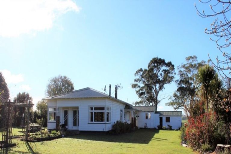 Photo of property in 346 Umutaoroa Road, Dannevirke, 4978