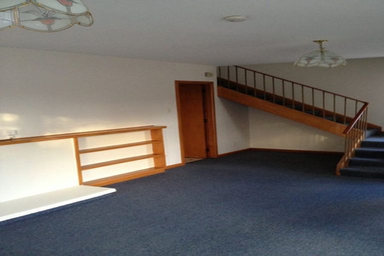 Photo of property in 2/104 Blighs Road, Strowan, Christchurch, 8052