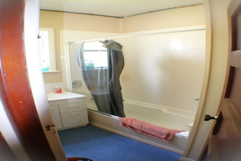 Photo of property in 9 Athlone Crescent, Boulcott, Lower Hutt, 5011