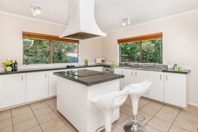 Photo of property in 28 Moorgreen Heights, Torbay, Auckland, 0630