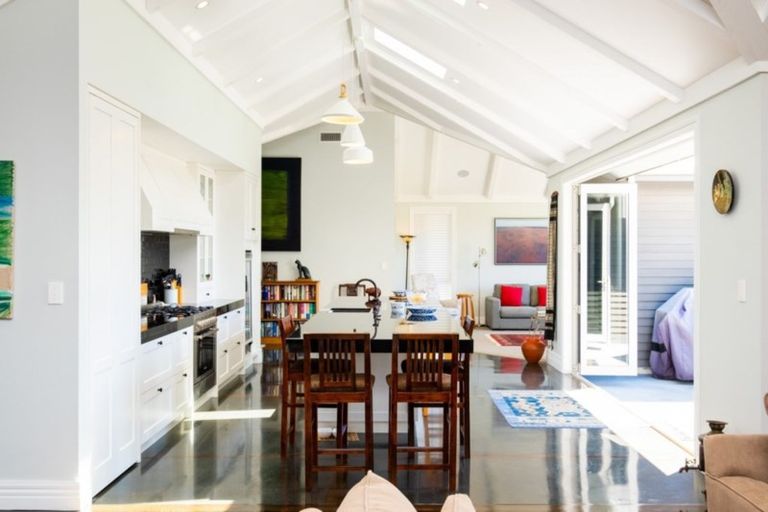 Photo of property in Riverton, 175 Lane Road, Havelock North, 4130