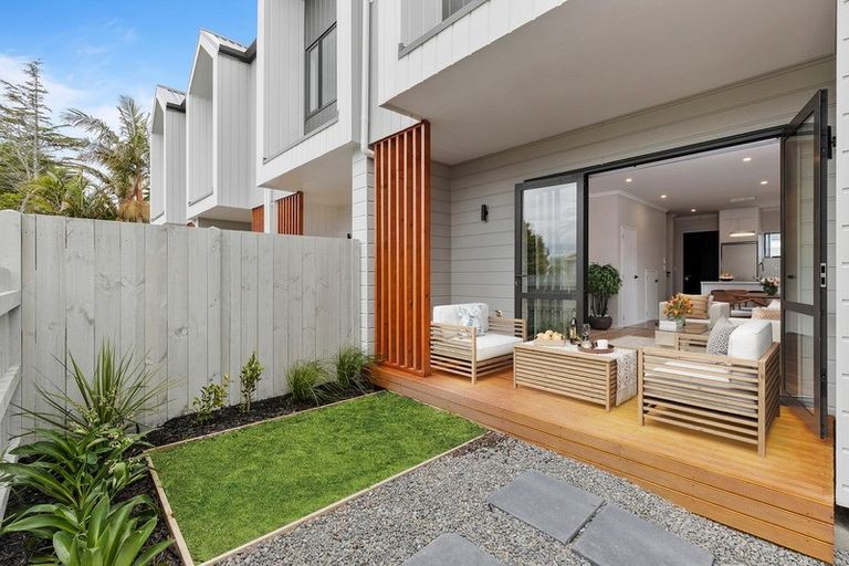 Photo of property in 4/66 Swanson Road, Henderson, Auckland, 0610