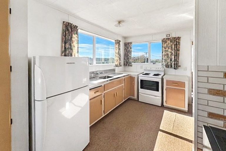 Photo of property in 34 Linklater Avenue, Foxton Beach, Foxton, 4815