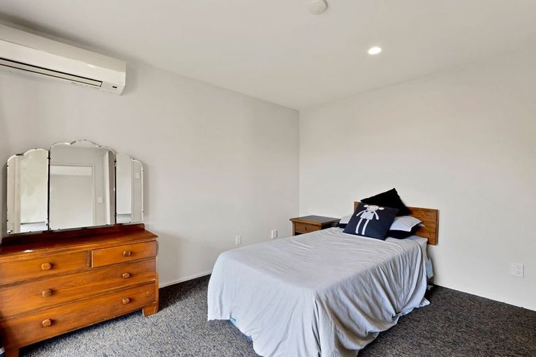 Photo of property in 8b Wyatt Place, Russley, Christchurch, 8042