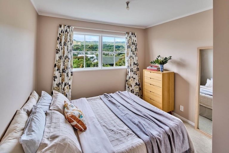 Photo of property in 11 Mckeefry Grove, Tawa, Wellington, 5028