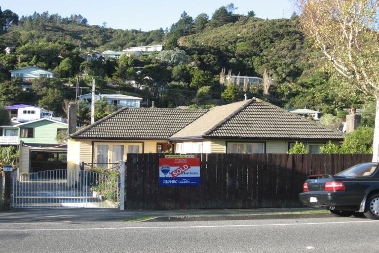 Photo of property in 63 Stokes Valley Road, Stokes Valley, Lower Hutt, 5019