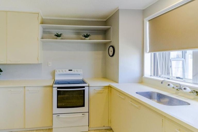 Photo of property in 12 Glamorgan Avenue, Tamatea, Napier, 4112