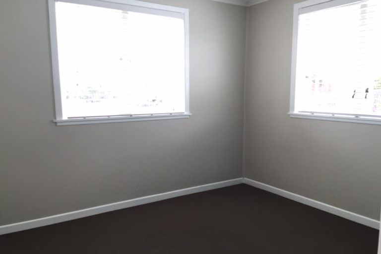 Photo of property in 19 Sunnynook Road, Forrest Hill, Auckland, 0620