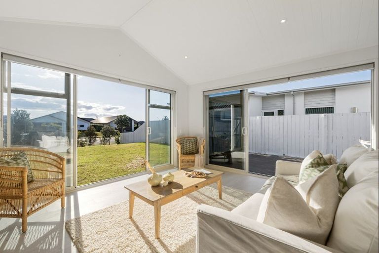 Photo of property in 83 Sandhurst Drive, Papamoa Beach, Papamoa, 3118