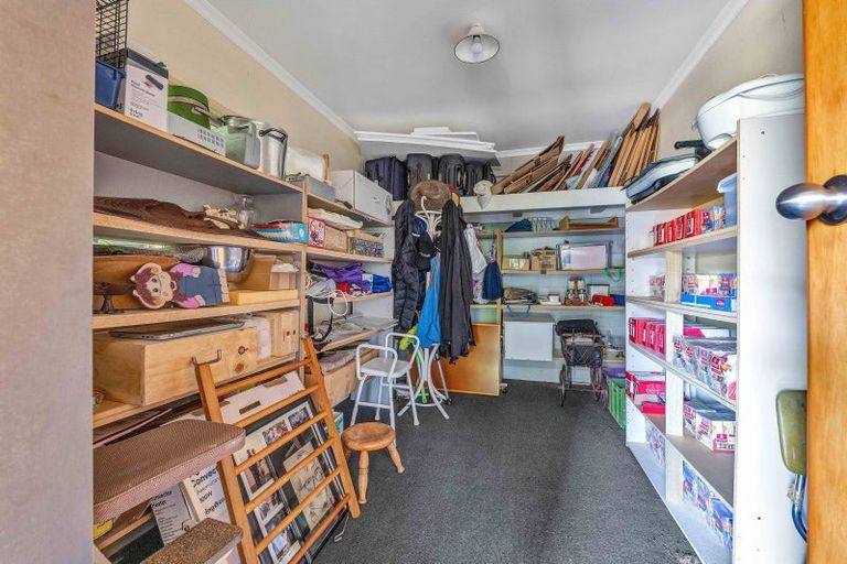 Photo of property in 115 Alfred Road, Egmont Village, New Plymouth, 4371
