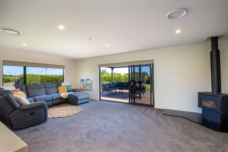 Photo of property in 917 Carrington Road, Hurworth, New Plymouth, 4371