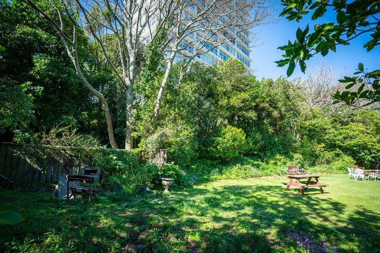 Photo of property in Herbert Gardens, 186 The Terrace, Wellington Central, Wellington, 6011