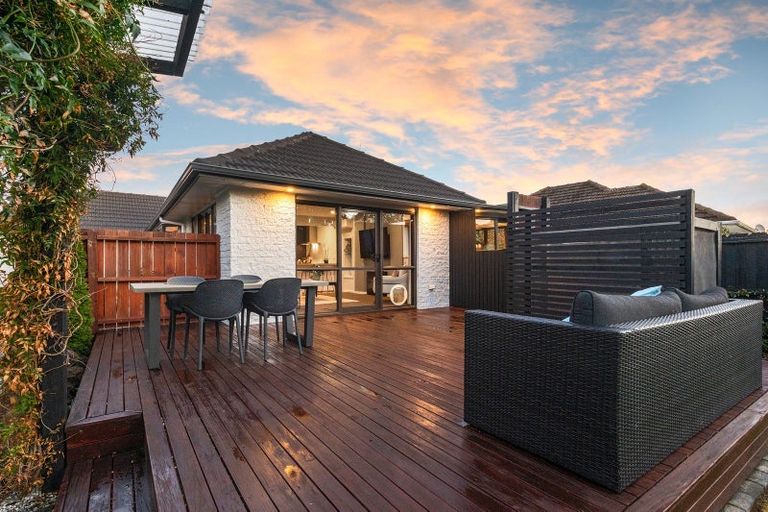Photo of property in 16 Banbury Street, Burnside, Christchurch, 8053