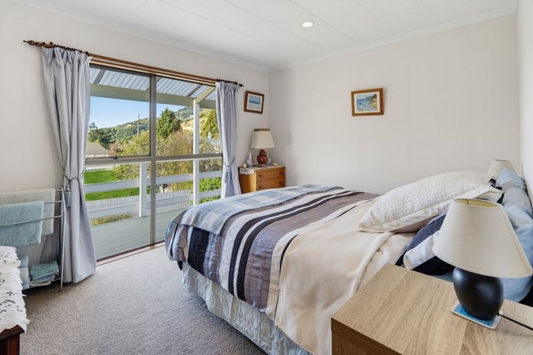Photo of property in 296 Waikawa Road, Waikawa, Picton, 7220