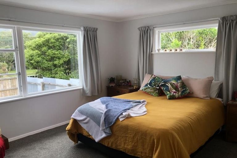 Photo of property in 217 Wellington Road, Wainuiomata, Lower Hutt, 5014