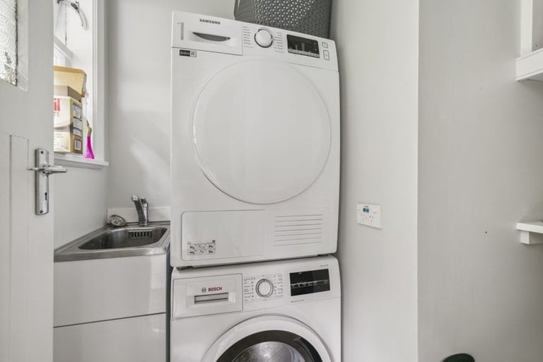 Photo of property in 285 Happy Valley Road, Owhiro Bay, Wellington, 6023