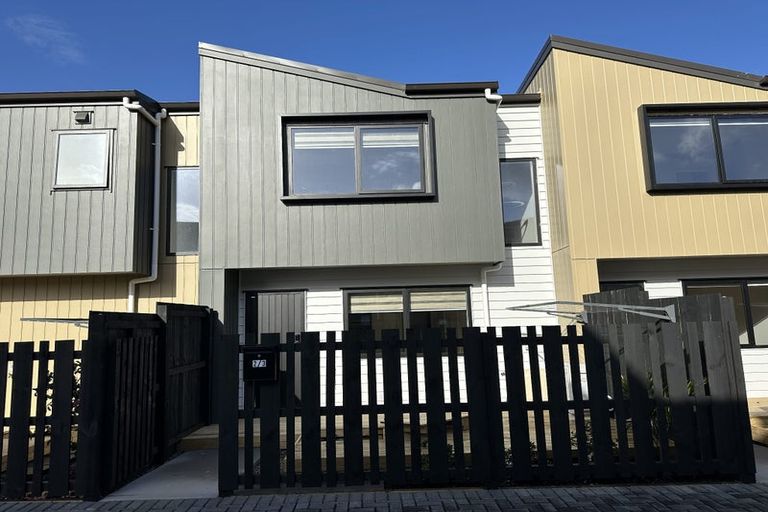 Photo of property in 2/3 Pinefield Road, Whenuapai, Auckland, 0618