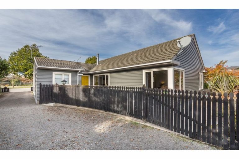 Photo of property in 250 Opawa Road, Hillsborough, Christchurch, 8022