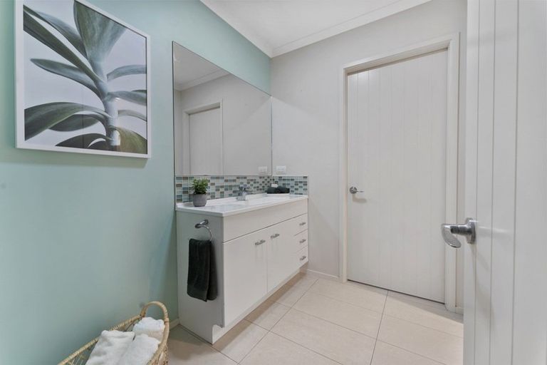 Photo of property in 57 Ainslee Street, Highlands Park, New Plymouth, 4312