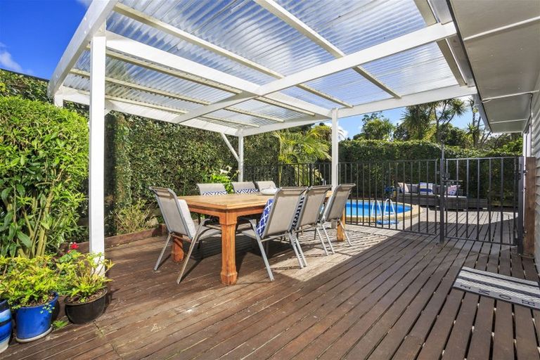 Photo of property in 12 Seaton Road, Murrays Bay, Auckland, 0630