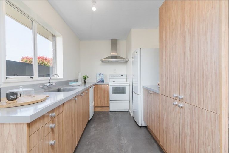 Photo of property in 37a Moffett Street, Islington, Christchurch, 8042