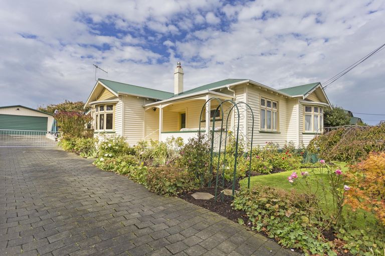 Photo of property in 43 Greta Street, South Hill, Oamaru, 9400