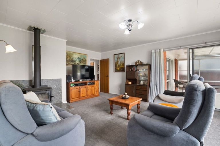 Photo of property in 61 Queen Street, Te Puke, 3119