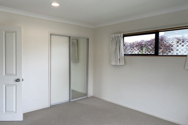 Photo of property in 2b Forward Street, Greenmeadows, Napier, 4112
