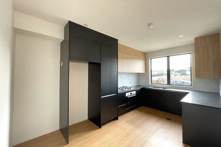 Photo of property in 18 Karoro Road, Flat Bush, Auckland, 2019