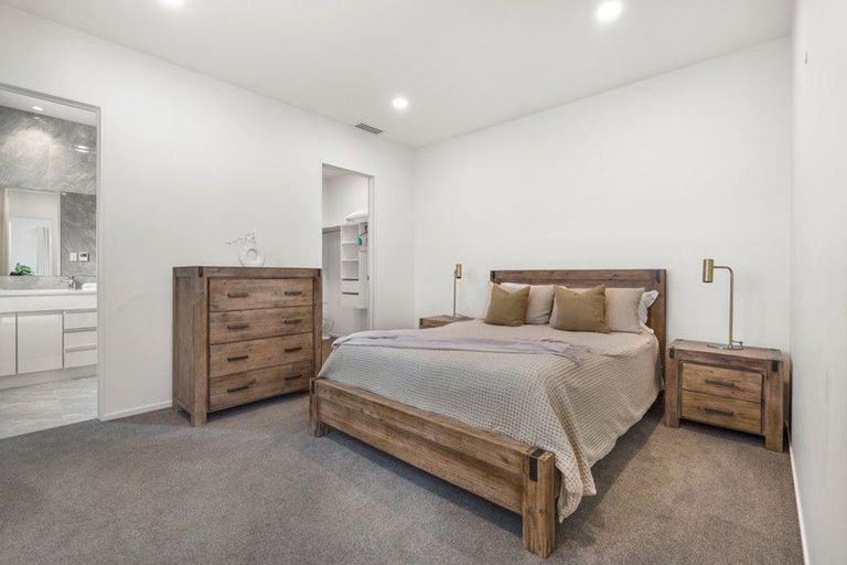 Photo of property in 94 Pohutukawa Parade, Riverhead, 0820