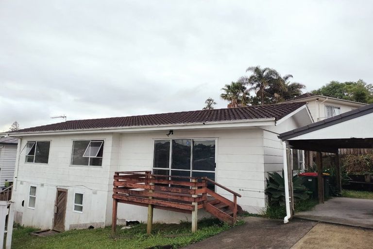 Photo of property in 16b Cedar Heights Avenue, Massey, Auckland, 0614