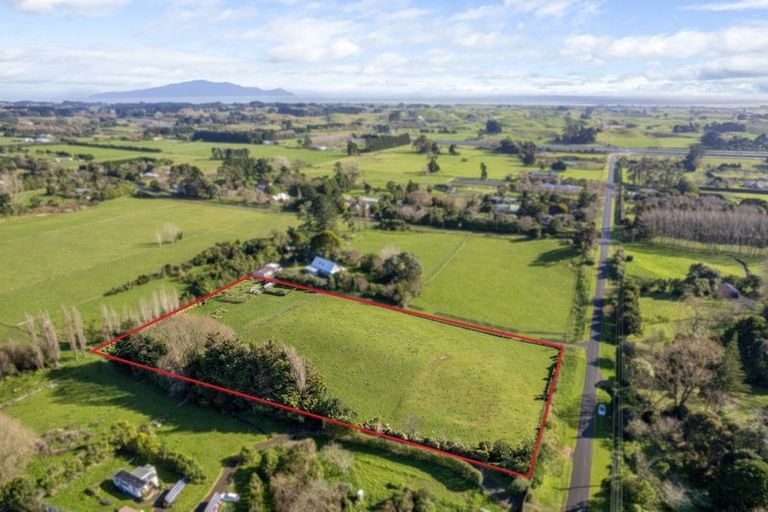 Photo of property in 156 Gear Road, Te Horo, Otaki, 5582