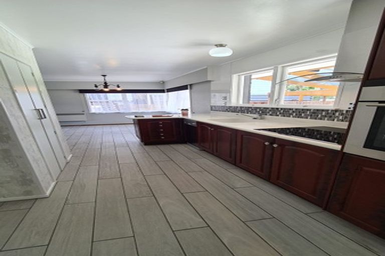 Photo of property in 18 Parkland Crescent, Te Kamo, Whangarei, 0112