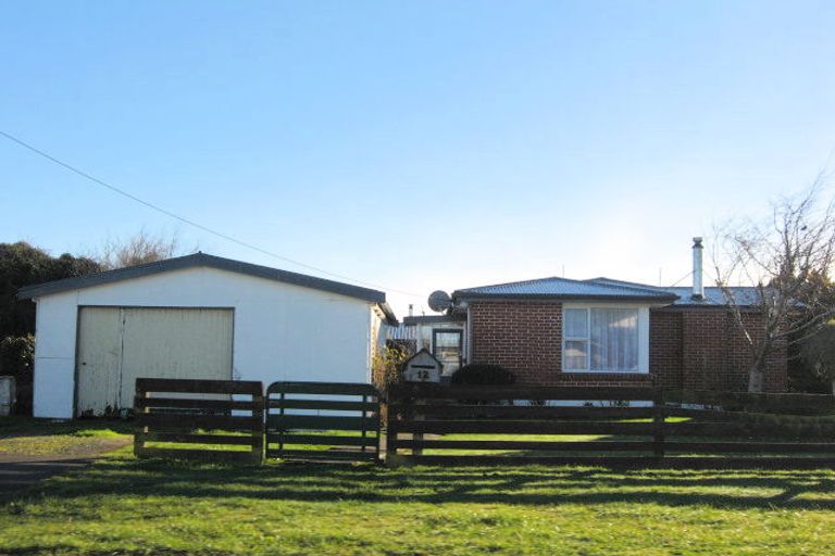 Photo of property in 12 Anne Street, Winton, 9720