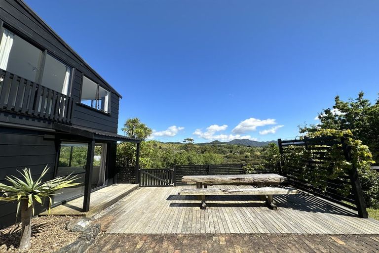 Photo of property in 113 Takatu Road, Tawharanui Peninsula, Warkworth, 0986