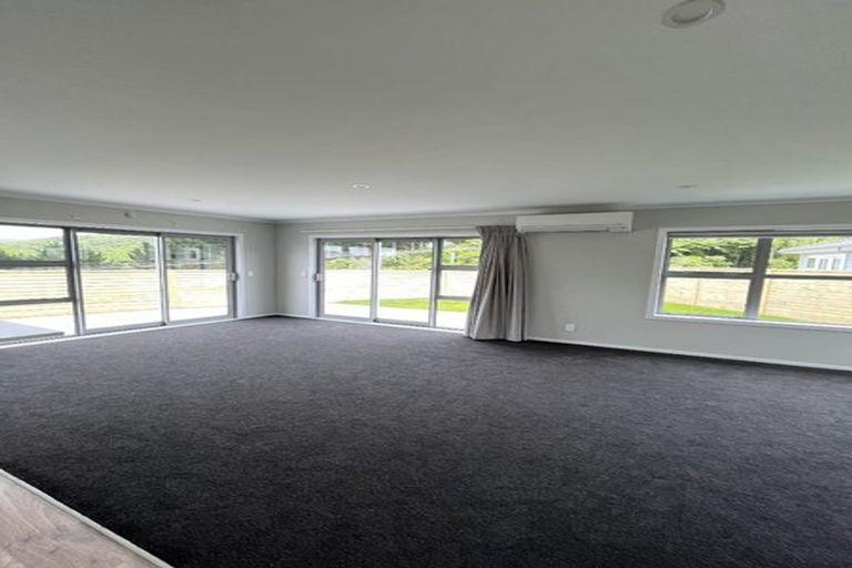 Photo of property in 9 Takapo Grove, Kelson, Lower Hutt, 5010