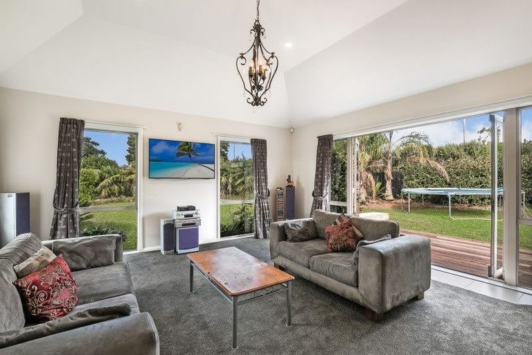 Photo of property in 1 Glencairn Place, Buckland, Pukekohe, 2677