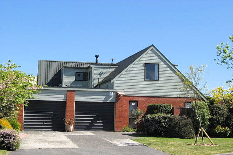 Photo of property in 23 Rubens Place, Burnside, Christchurch, 8053