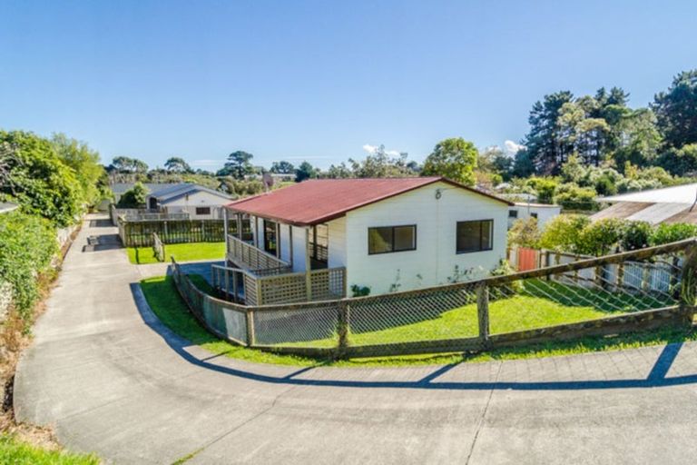 Photo of property in 49 Leinster Avenue, Raumati South, Paraparaumu, 5032