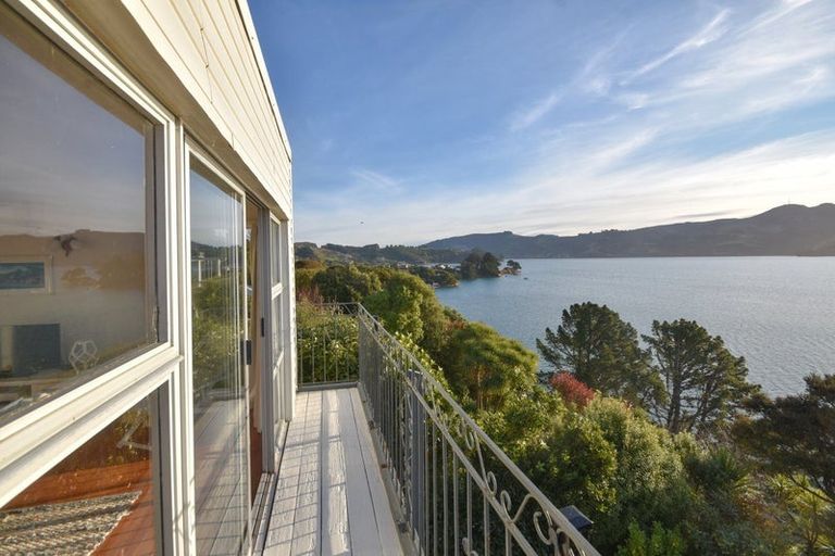 Photo of property in 35 Oxley Crescent, Broad Bay, Dunedin, 9014