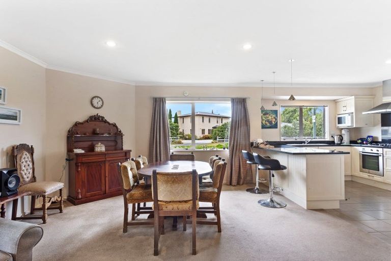 Photo of property in 8 Teviotview Place, Amberley, 7410