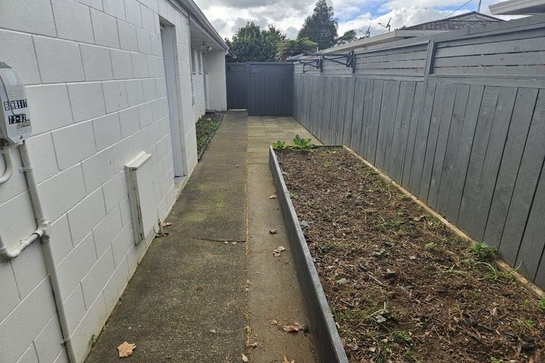 Photo of property in 1/44 Landscape Road, Papatoetoe, Auckland, 2025