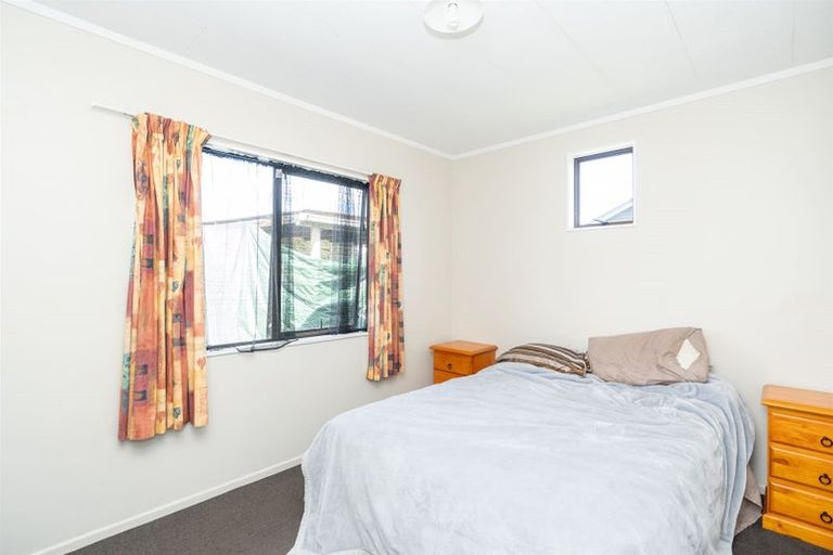 Photo of property in 25b Ross Crescent, Fairfield, Hamilton, 3214