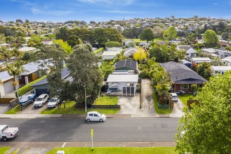 Photo of property in 122a The Circle, Manly, Whangaparaoa, 0930